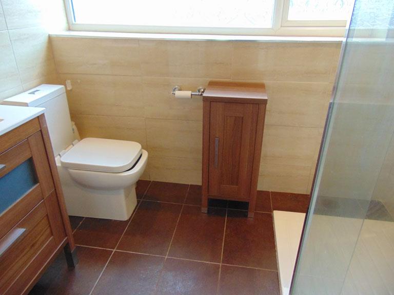 SHOWER ROOM